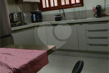 Sobrado à venda com 3 quartos, sendo 1 suíte, em Residencial Monte Verde, Indaiatuba, SP