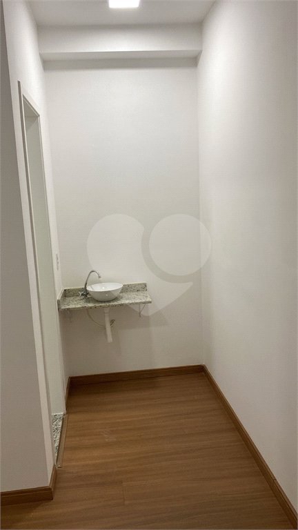Apartamento à venda com 2 quartos, sendo 1 suíte,  em Jardim dos Manacás, Araraquara, SP