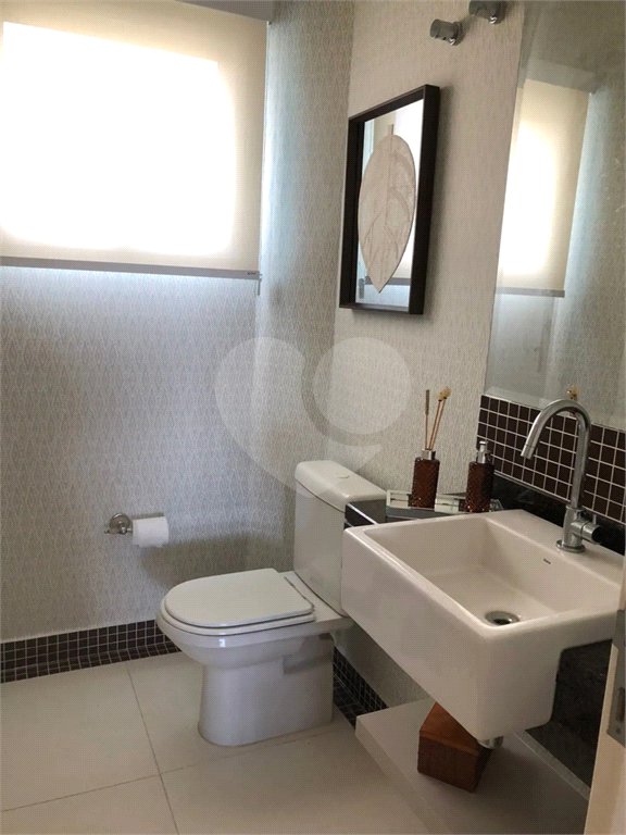 Casa à venda com 5 quartos, sendo 4 suítes, no condomínio Sol Vinhedo, Vinhedo - SP