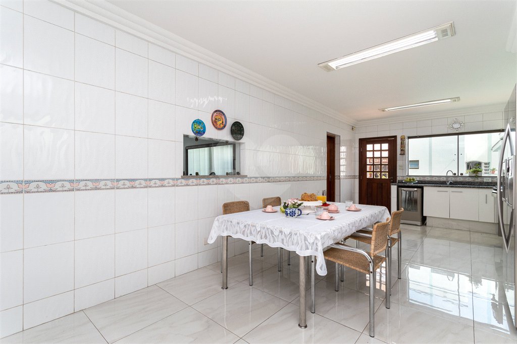 Casa à venda com 4 quartos, sendo 3 suítes, em Vila Mariana, São Paulo, SP