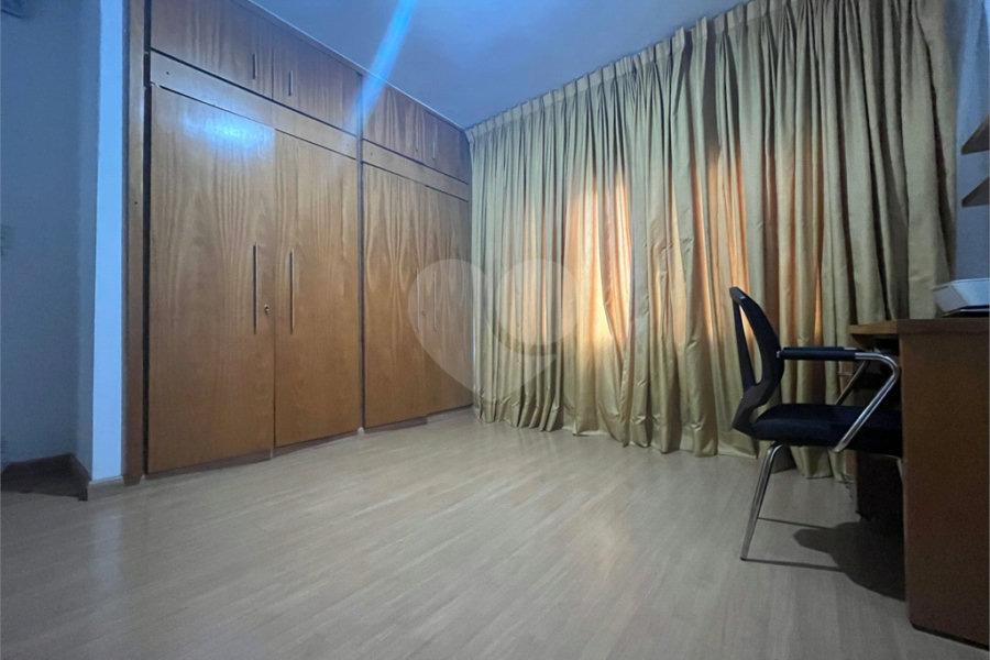 Casa à venda com 4 quartos, sendo 3 suítes, em Jardim França, São Paulo, SP
