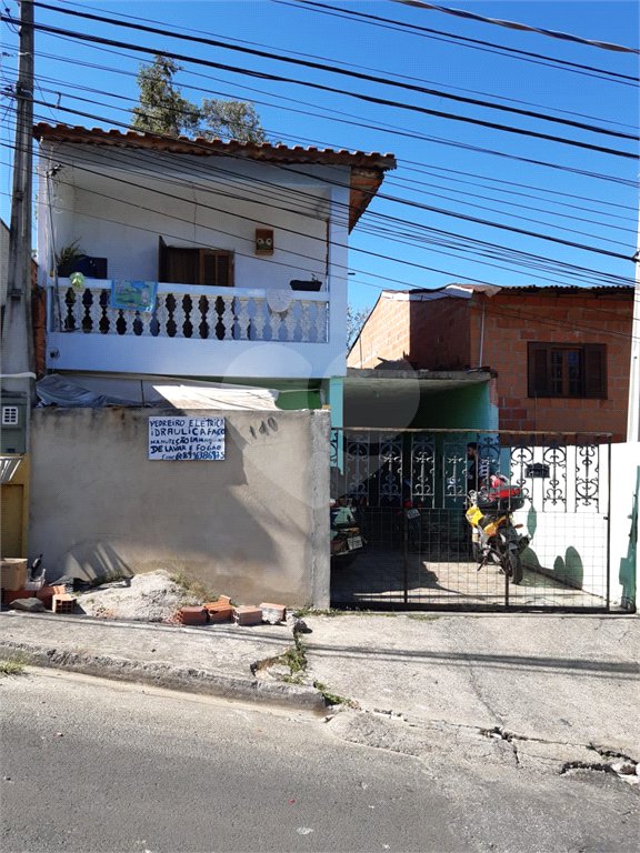 Casa à venda com 4 quartos, sendo 1 suíte, em Protestantes, Votorantim, SP