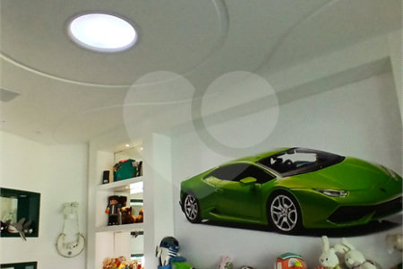 Casa à venda com 3 suítes no condomínio Figueira Garden, Atibaia - SP