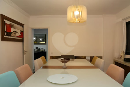 Apartamento à venda com 4 quartos, sendo 3 suítes,  em Real Parque, São Paulo, SP