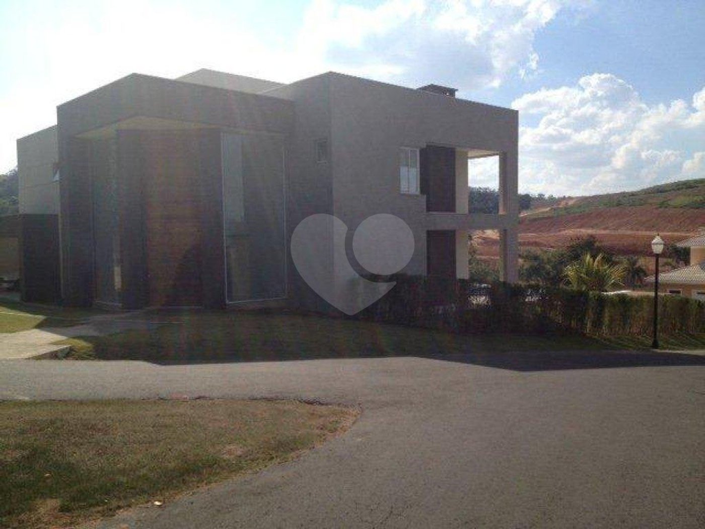 Sobrado à venda com 4 suítes em Posse Nova, Itupeva, SP
