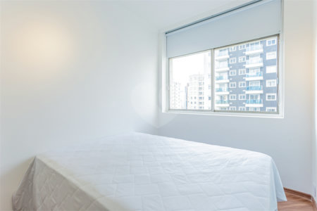 Apartamento à venda com 3 quartos, sendo 1 suíte, em Vila Olímpia, São Paulo, SP