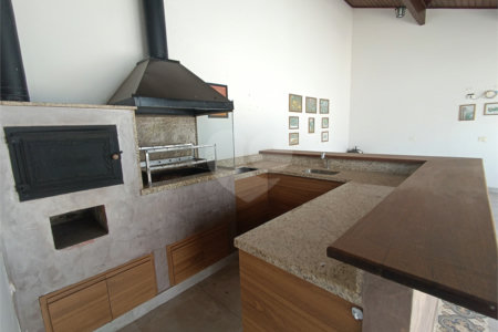 Casa à venda com 4 quartos, sendo 2 suítes, no condomínio Terras de Santa Adélia, Vargem Grande Paulista - SP