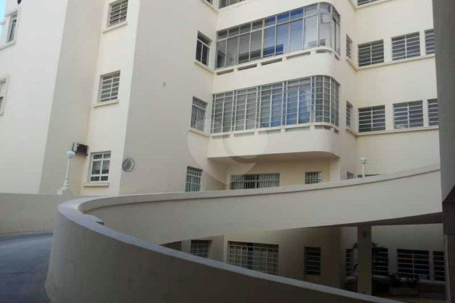 Apartamento à venda com 3 quartos, sendo 1 suíte,  em Bela Vista, São Paulo, SP