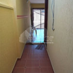 Casa Térrea com 2 dormitórios, sendo 1 suíte.