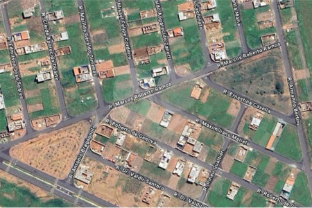 Casa à Venda no Arcoville - Completa e Confortável
