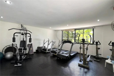 Apartamento à venda com 3 quartos, sendo 1 suíte, em Vila Madalena, São Paulo, SP