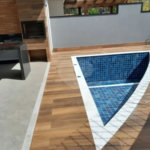 Casa à venda com 3 suítes no condomínio Terras do Caribe, Valinhos - SP