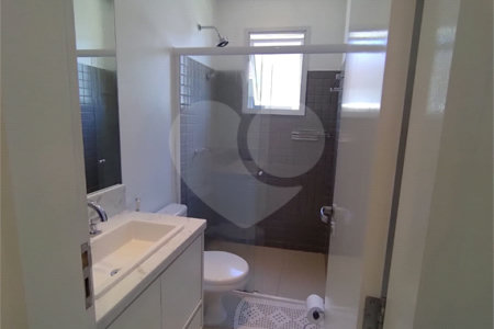 Casa à venda ou para alugar com 4 suítes no condomínio Sambaqui, São Sebastião - SP