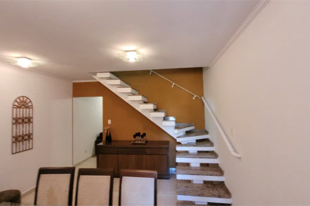 Sobrado à venda com 3 quartos, sendo 1 suíte, em Vila Romana, São Paulo, SP