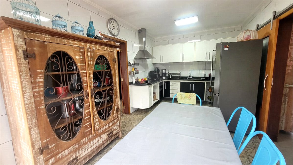 Casa à venda com 3 suítes no condomínio Suíça da Cantareira, Mairiporã - SP