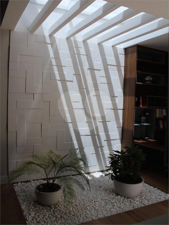 Casa à venda com 3 quartos, sendo 2 suítes, no condomínio Residencial Mantova, Indaiatuba - SP