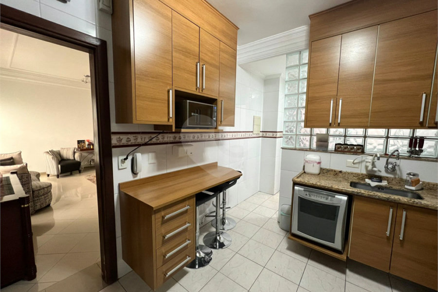 Casa à venda com 3 quartos, sendo 2 suítes,  no condomínio Mirante do Vale, São Paulo - SP