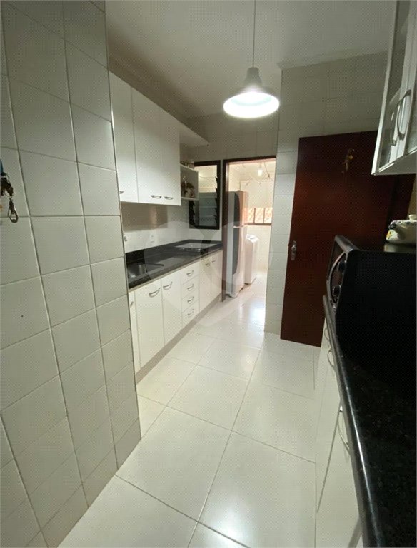 Apartamento à venda com 3 quartos, sendo 1 suíte,  em Jardim Irajá, Ribeirão Preto, SP
