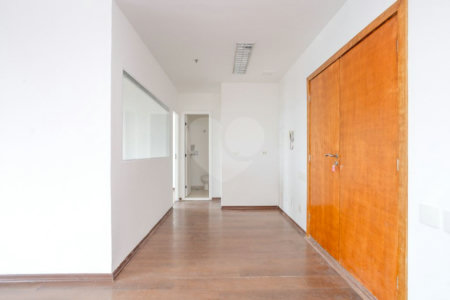 Sala à venda em Vila Olímpia, São Paulo, SP