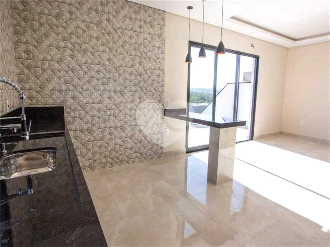 Casa à venda com 3 quartos, sendo 1 suíte, no condomínio Jardim Piemonte, Indaiatuba - SP