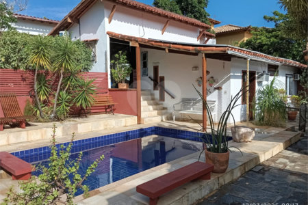 Casa à venda com 4 quartos, sendo 3 suítes, em Geribá, Armação dos Búzios, RJ