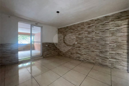 Sobrado à venda com 2 quartos em Vila Antonieta, São Paulo, SP