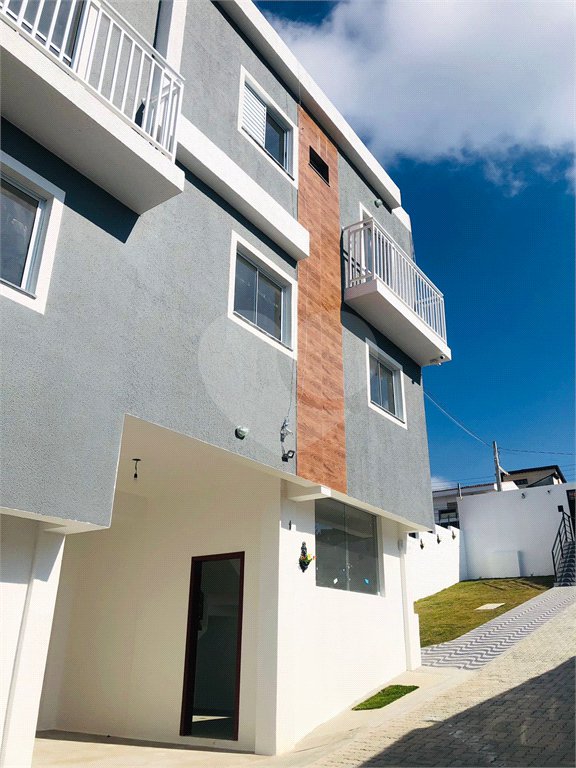 Casa à venda com 2 quartos no condomínio Residencial Turim, Mogi das Cruzes - SP