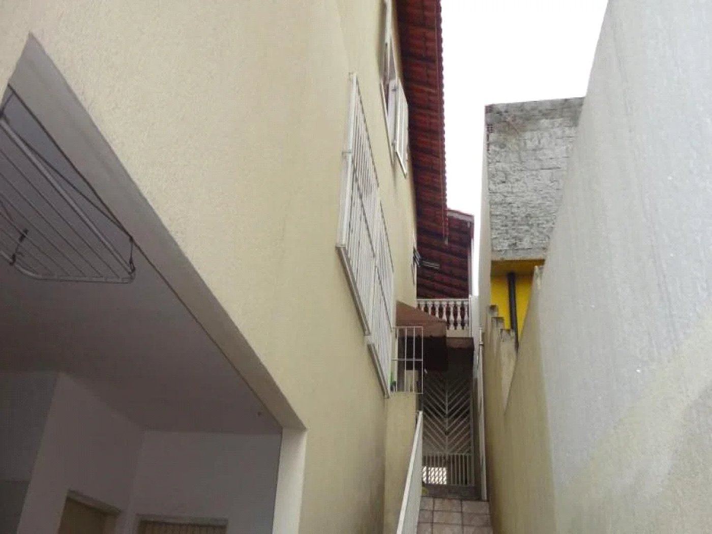 Casa à venda com 3 quartos, sendo 1 suíte, em Jardim Esmeralda, São Paulo, SP