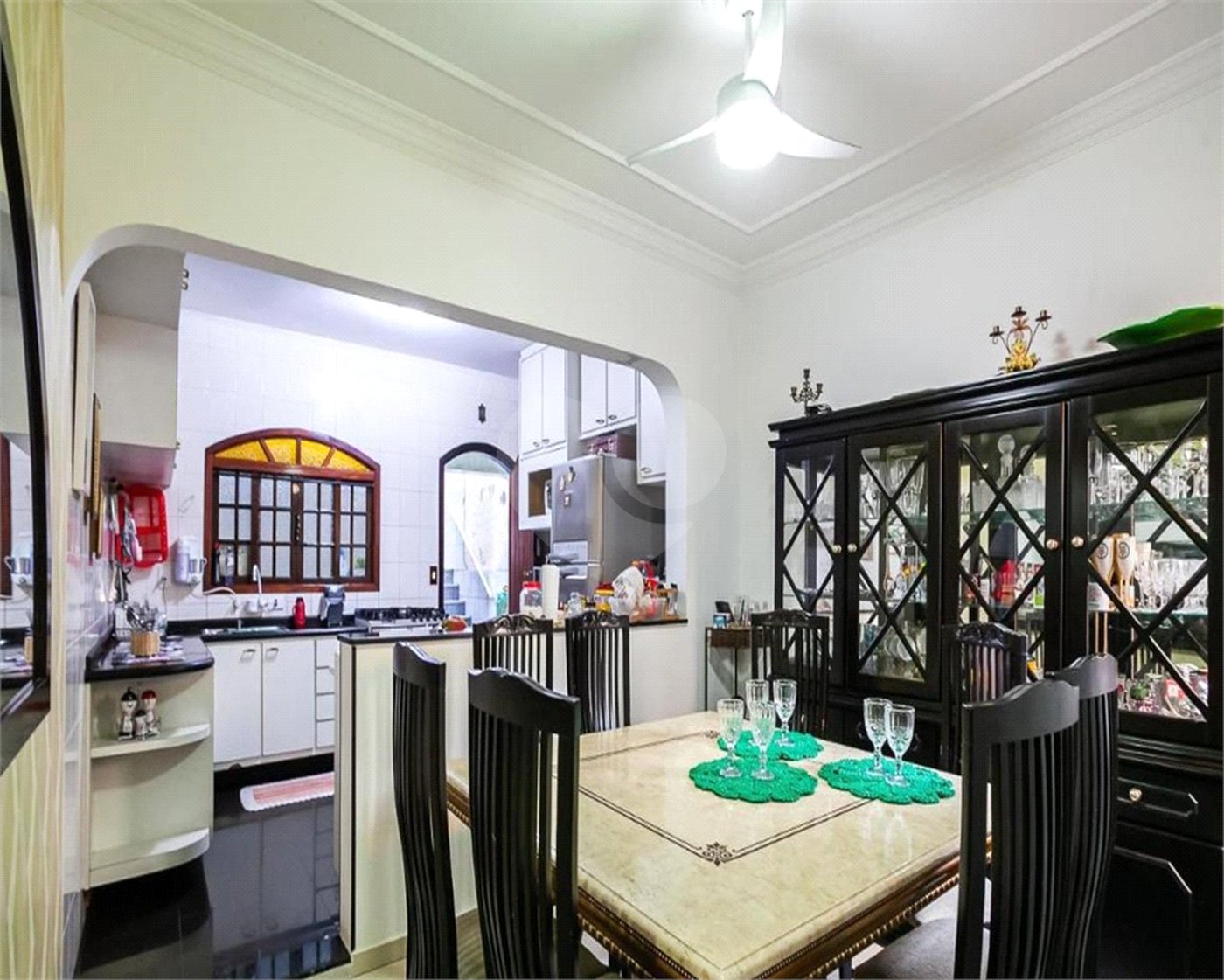 Casa à venda com 3 quartos, sendo 1 suíte, em Parque das Nações, Santo André, SP