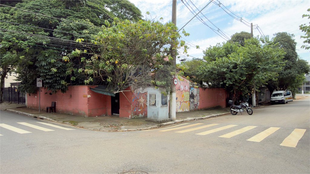 Casa à venda com 3 quartos, sendo 1 suíte,  em Brooklin Novo, São Paulo, SP
