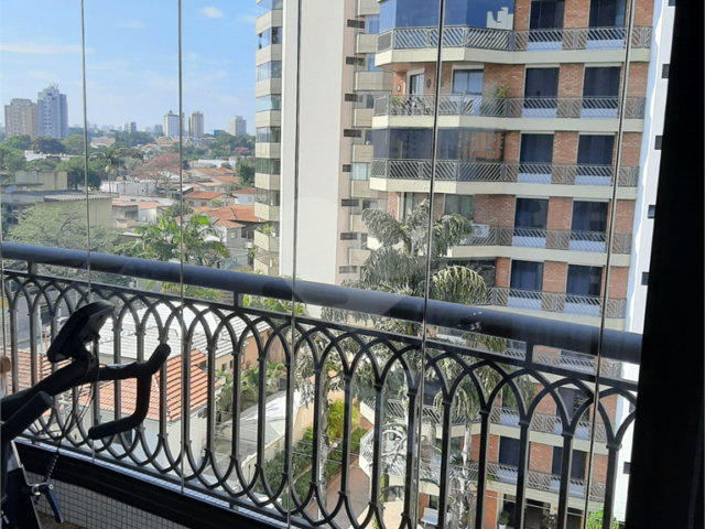 Apartamento à venda com 3 quartos, sendo 1 suíte,  em Campo Belo, São Paulo, SP