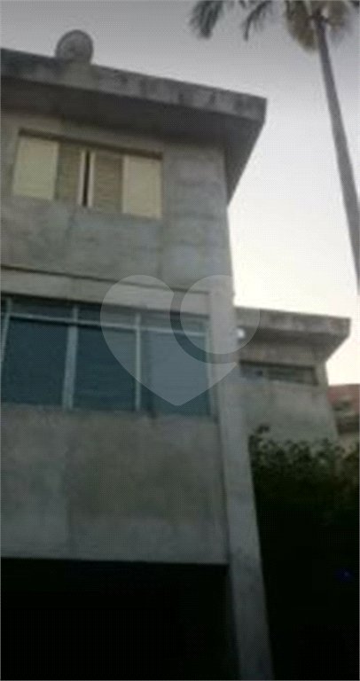 Casa à venda com 3 quartos, sendo 1 suíte,  em Horto, São Paulo, SP