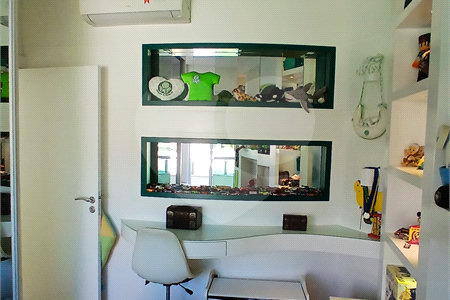 Casa à venda com 3 suítes no condomínio Figueira Garden, Atibaia - SP