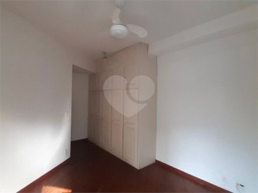 Apartamento à venda com 3 quartos, sendo 1 suíte,  em Lagoa, Rio de Janeiro, RJ