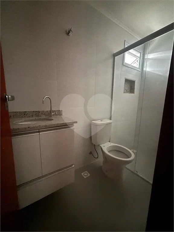 Casa à venda com 2 quartos, sendo 1 suíte, no condomínio Maracujas, São Paulo - SP