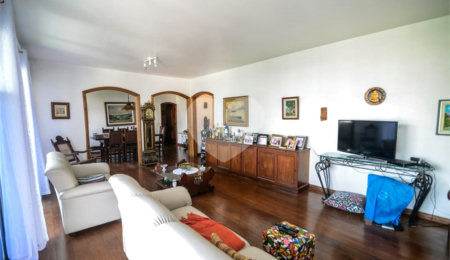 Apartamento à venda com 4 quartos, sendo 1 suíte,  em Tijuca, Rio de Janeiro, RJ