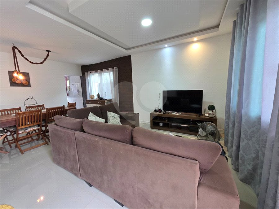 Casa em condomínio à venda com 3 quartos, sendo 1 suíte,  em Rasa, Armação dos Búzios, RJ