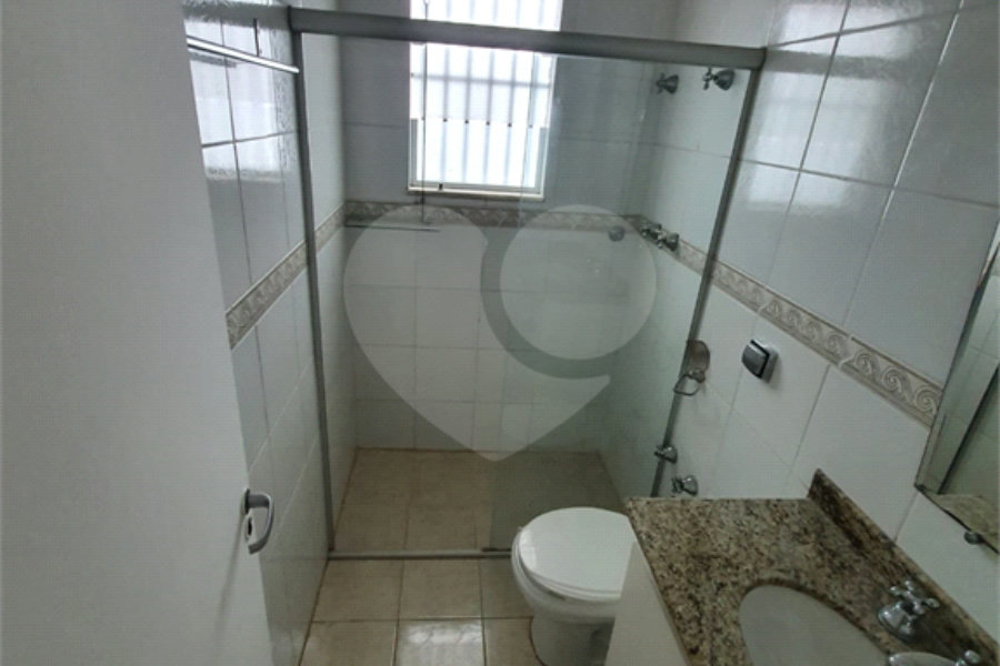 Sobrado à venda com 4 quartos, sendo 2 suítes,  em Santana, São Paulo, SP