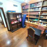 Apartamento Alto Padrão Frente Mar com 4 Dormitórios, 3 Suítes e 3 Vagas na Orla de Santos
