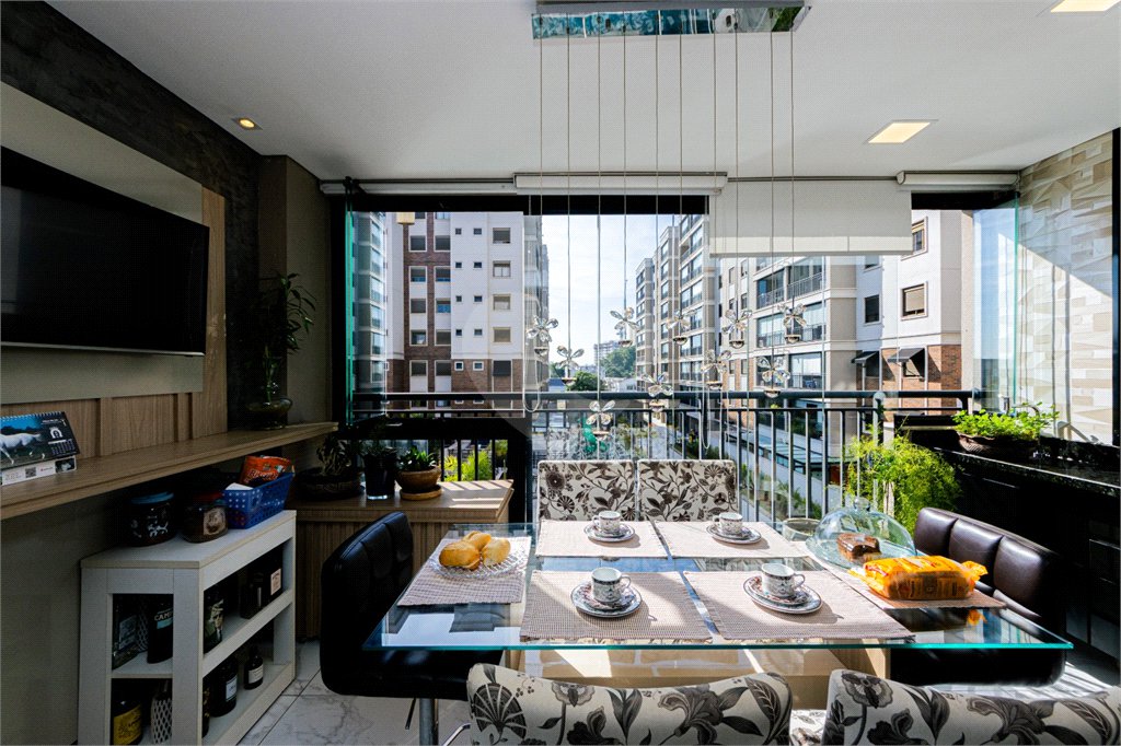 Apartamento à venda com 2 quartos, sendo 1 suíte, em Água Branca, São Paulo, SP