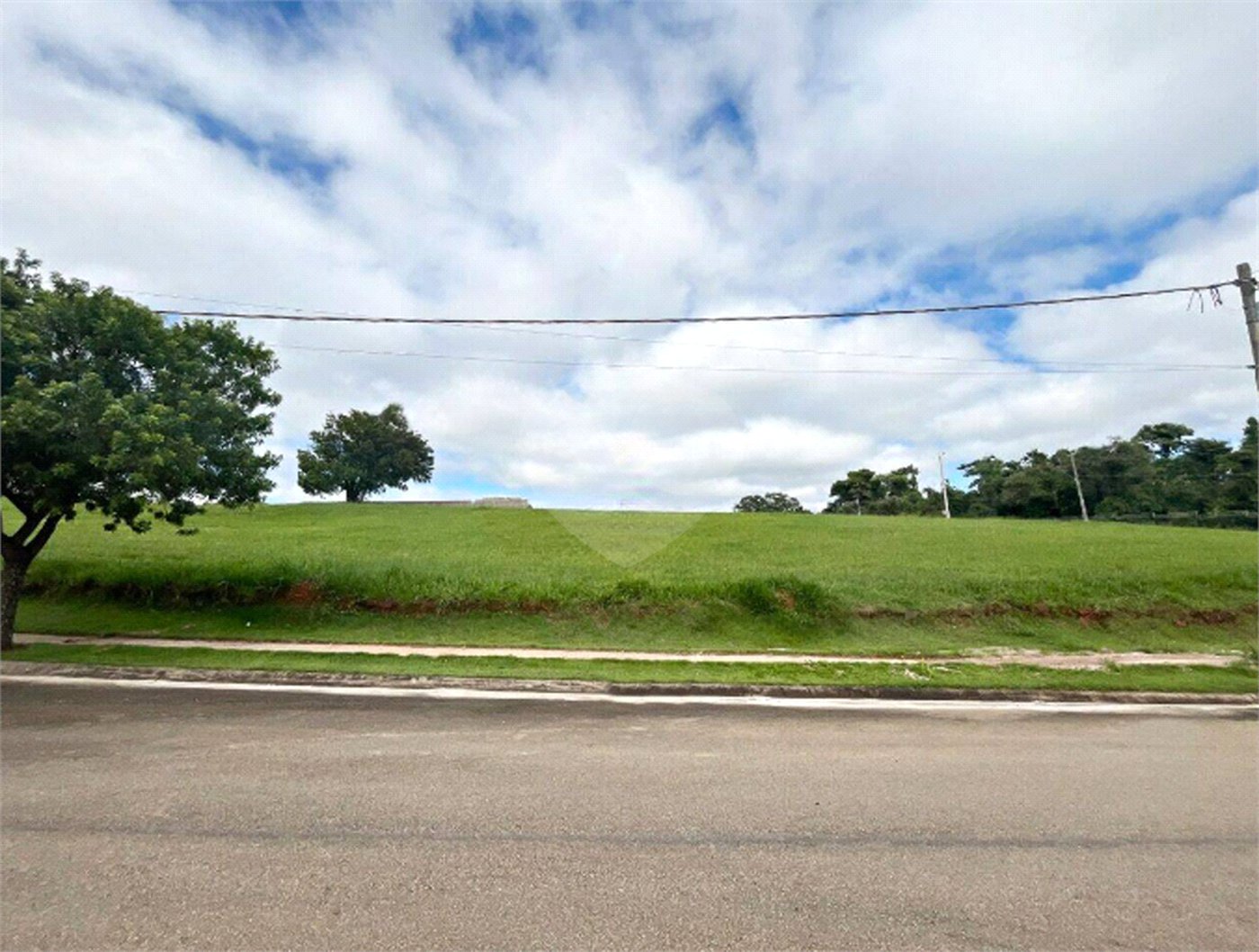 Terreno à venda no condomínio Fazenda Jequitibá, Sorocaba - SP