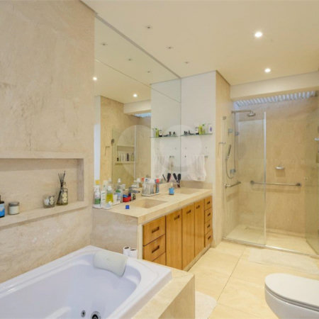 Apartamento à venda com 4 quartos, sendo 1 suíte, em Cerqueira César, São Paulo, SP