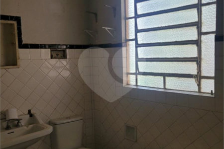 Casa de Vila à venda com 2 quartos em Vila Hortência, Sorocaba, SP