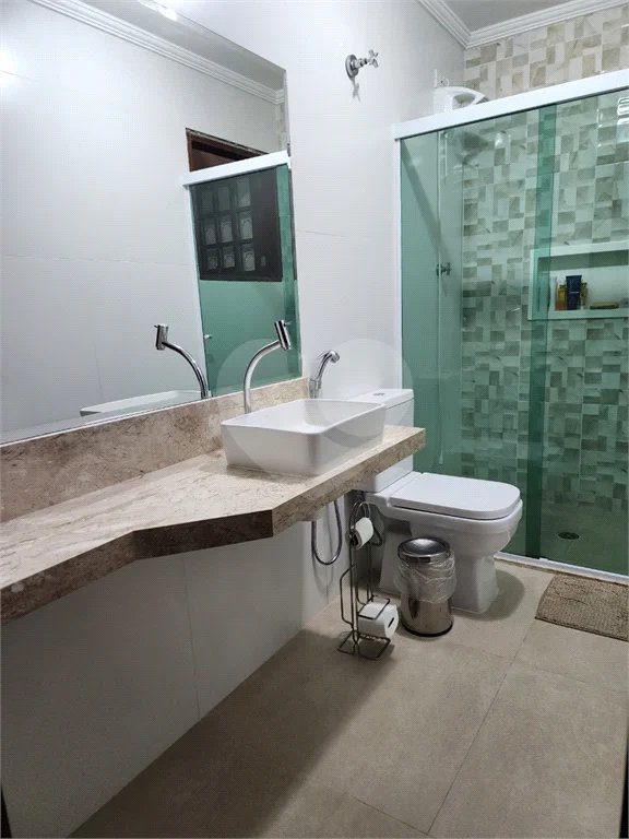 Sobrado à venda com 3 quartos, sendo 1 suíte,  em Tremembé, São Paulo, SP