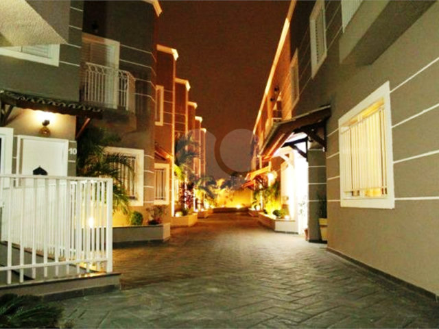 Casa à venda com 3 quartos, sendo 1 suíte,  no condomínio Residencial Água Fria, São Paulo - SP