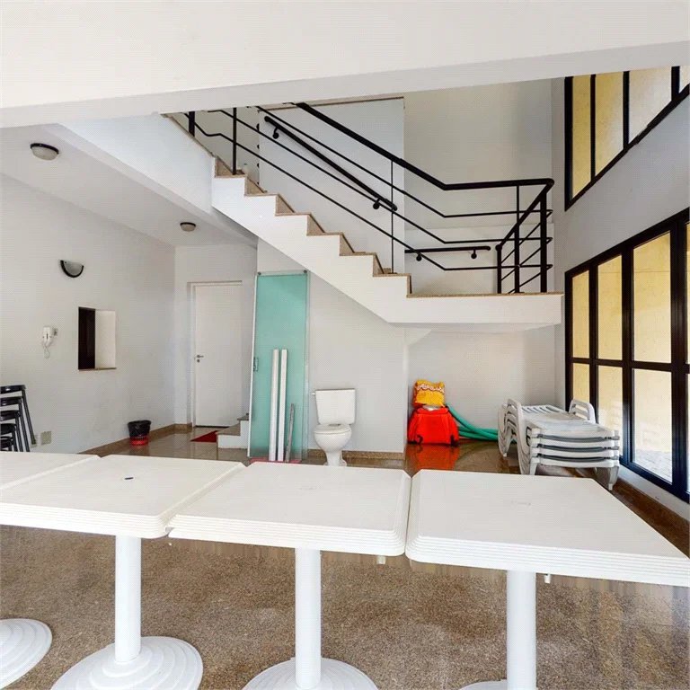 Duplex à venda com 2 quartos, sendo 1 suíte, em Paraíso do Morumbi, São Paulo, SP