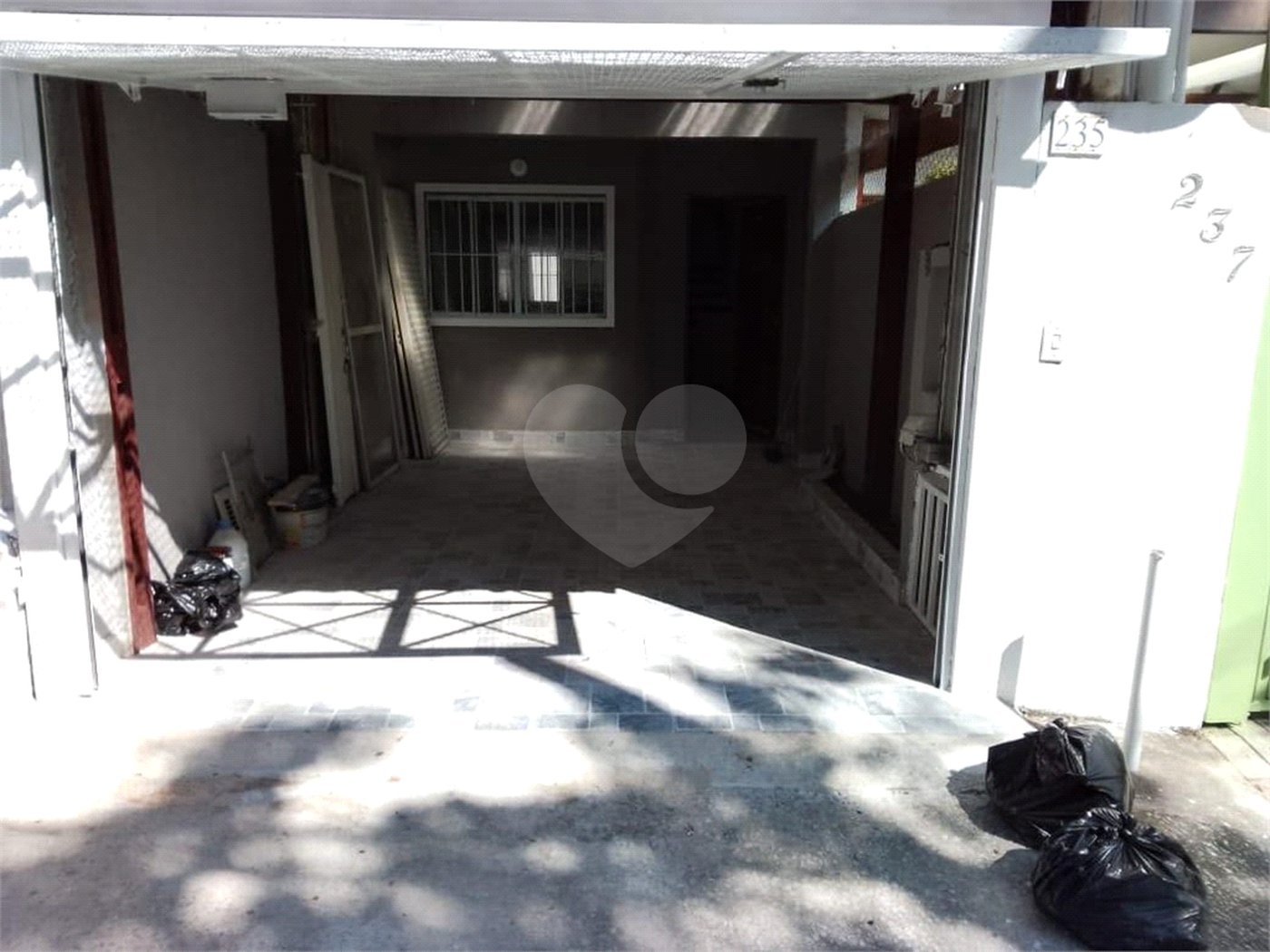Sobrado à venda com 2 quartos em Vila Romero, São Paulo, SP