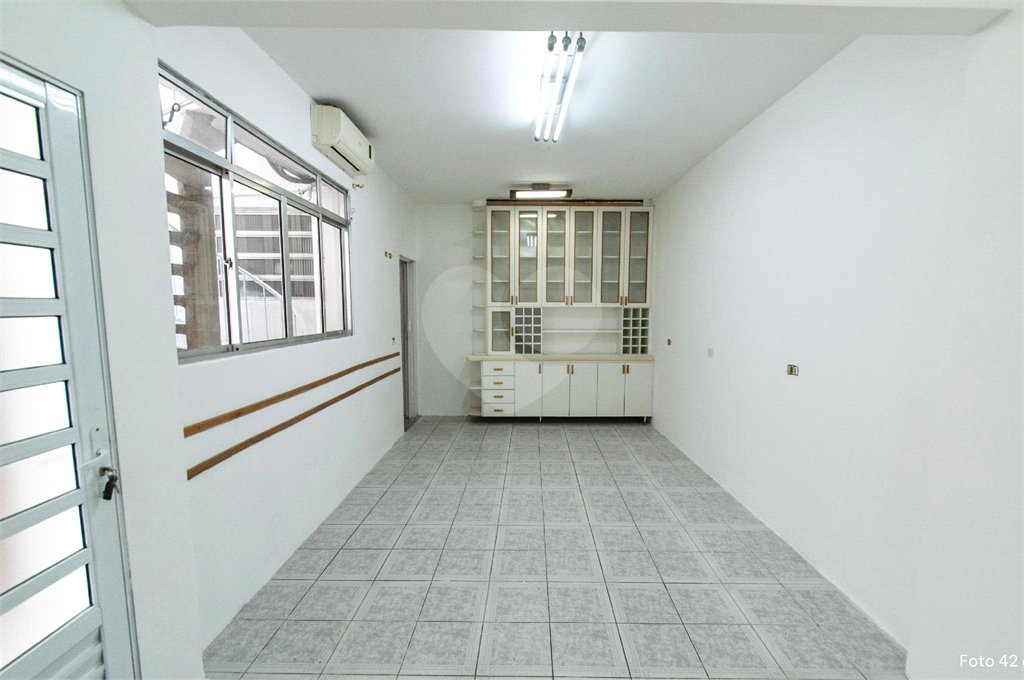 Casa à venda com 3 quartos, sendo 1 suíte,  em Vila Mariana, São Paulo, SP