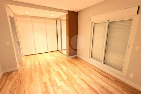 Apartamento à venda com 4 suítes em Santana, São Paulo, SP
