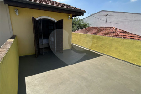 Sobrado à venda com 3 quartos em Jardim Santo Antoninho, São Paulo, SP